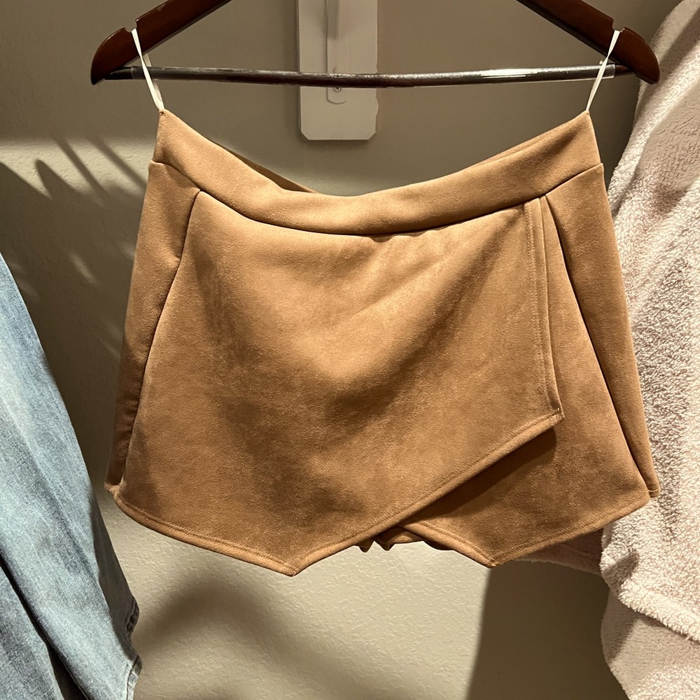 Tan Skort